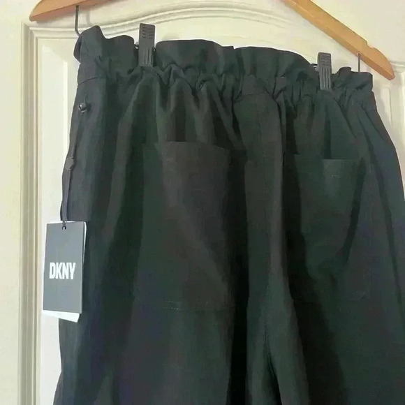NWT DKNY Black Pants with Tie, Elastic Waist Women’s size 10 - Picture 8 of 10